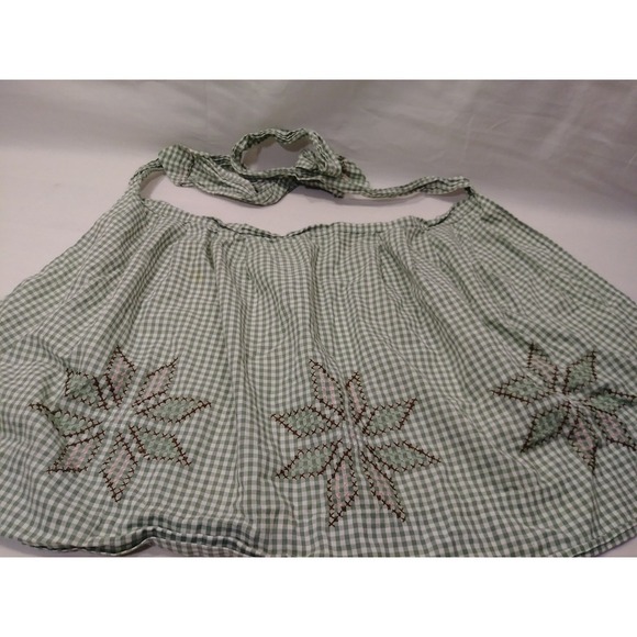 Vintage Embroidered Cross Stitch Olive Green plaid Apron w/pleated waist - Picture 1 of 3